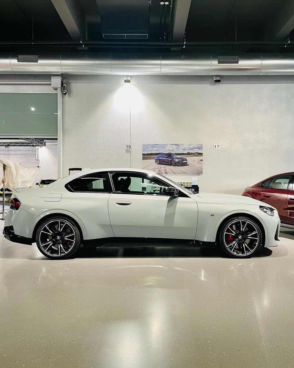 BMW M240i 실물 이미지 이미지3
