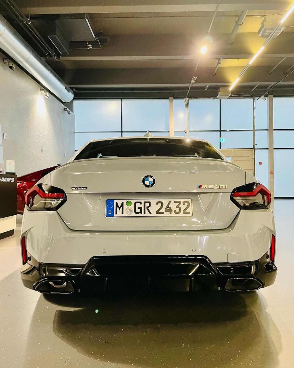 BMW M240i 실물 이미지 이미지2