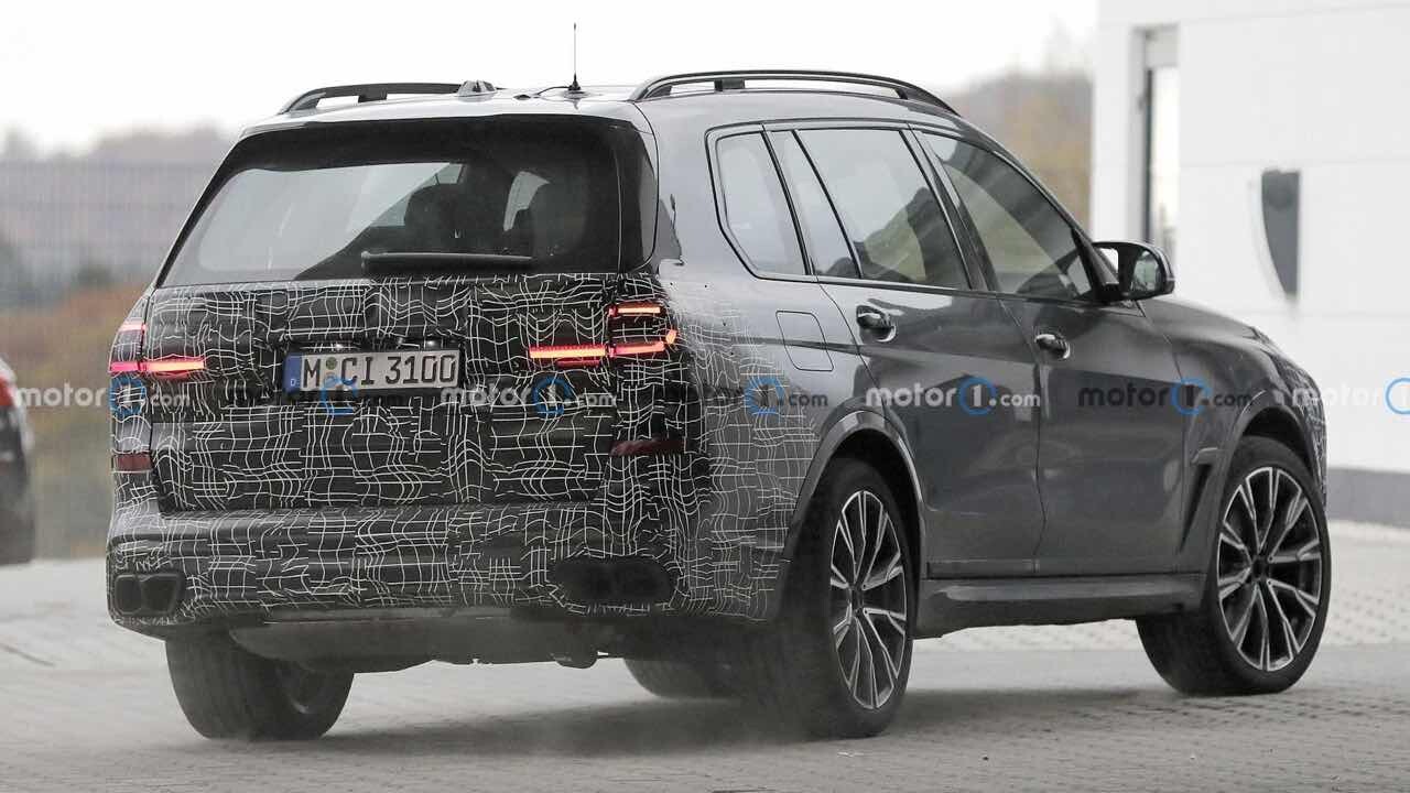 BMW X7 페이스리프트 최신 스파이샷  이미지5