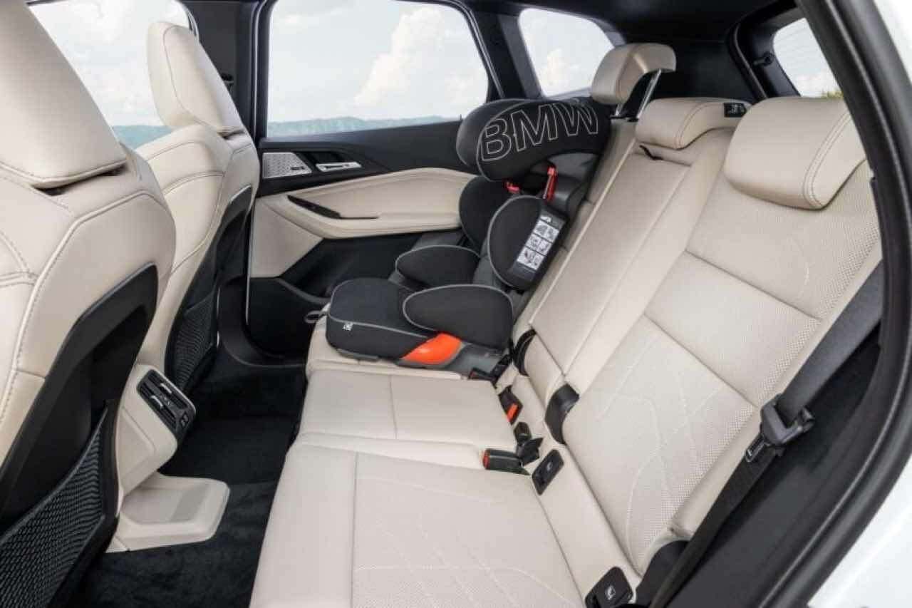 BMW 2시리즈 액티브투어러 풀체인지 공개 (사진많음) 이미지31