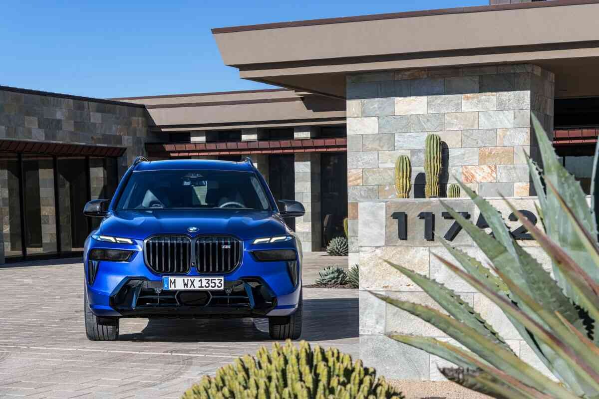 BMW X7 LCI (페이스리프트) 공개! (사진 많음)  이미지12