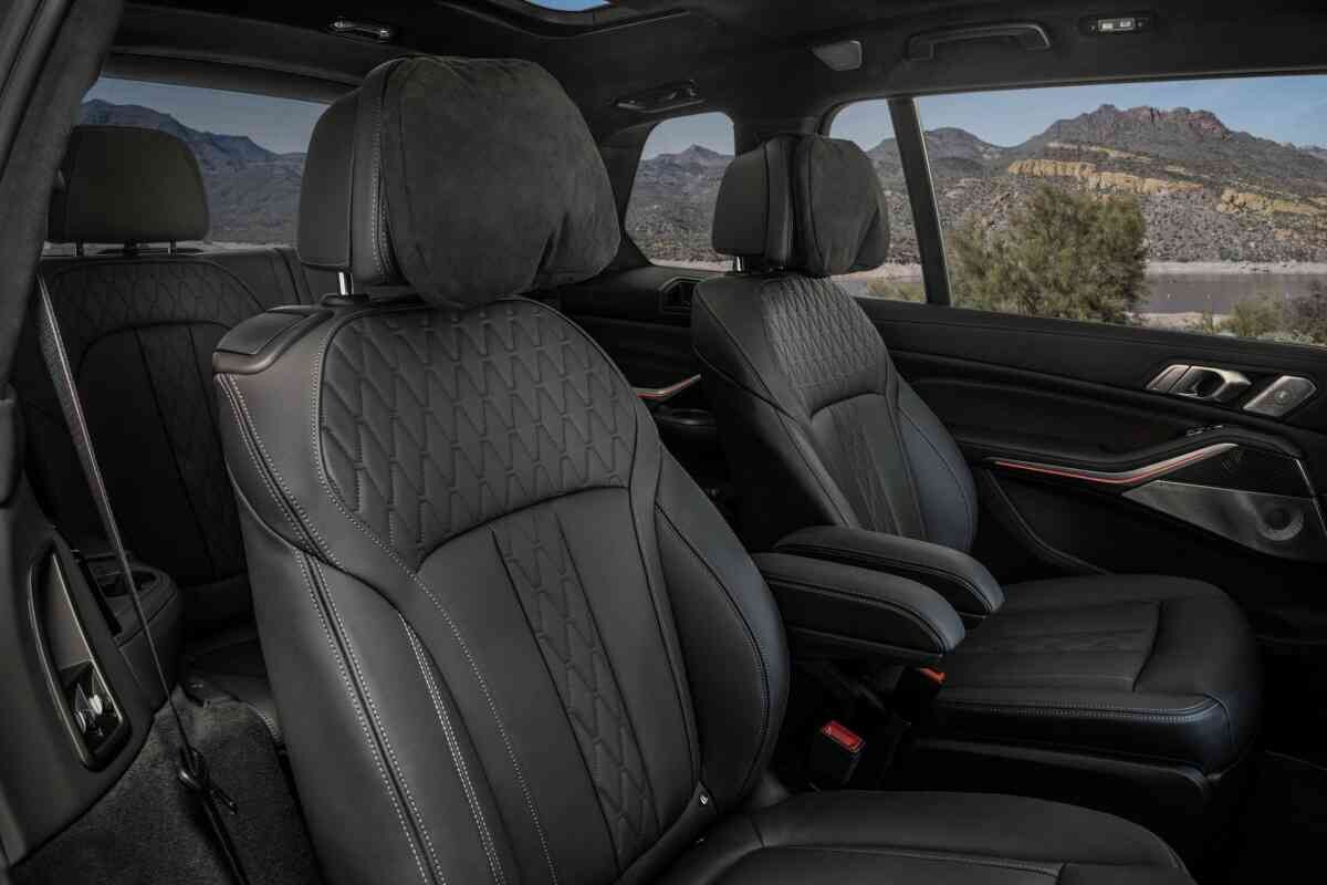 BMW X7 LCI (페이스리프트) 공개! (사진 많음)  이미지23