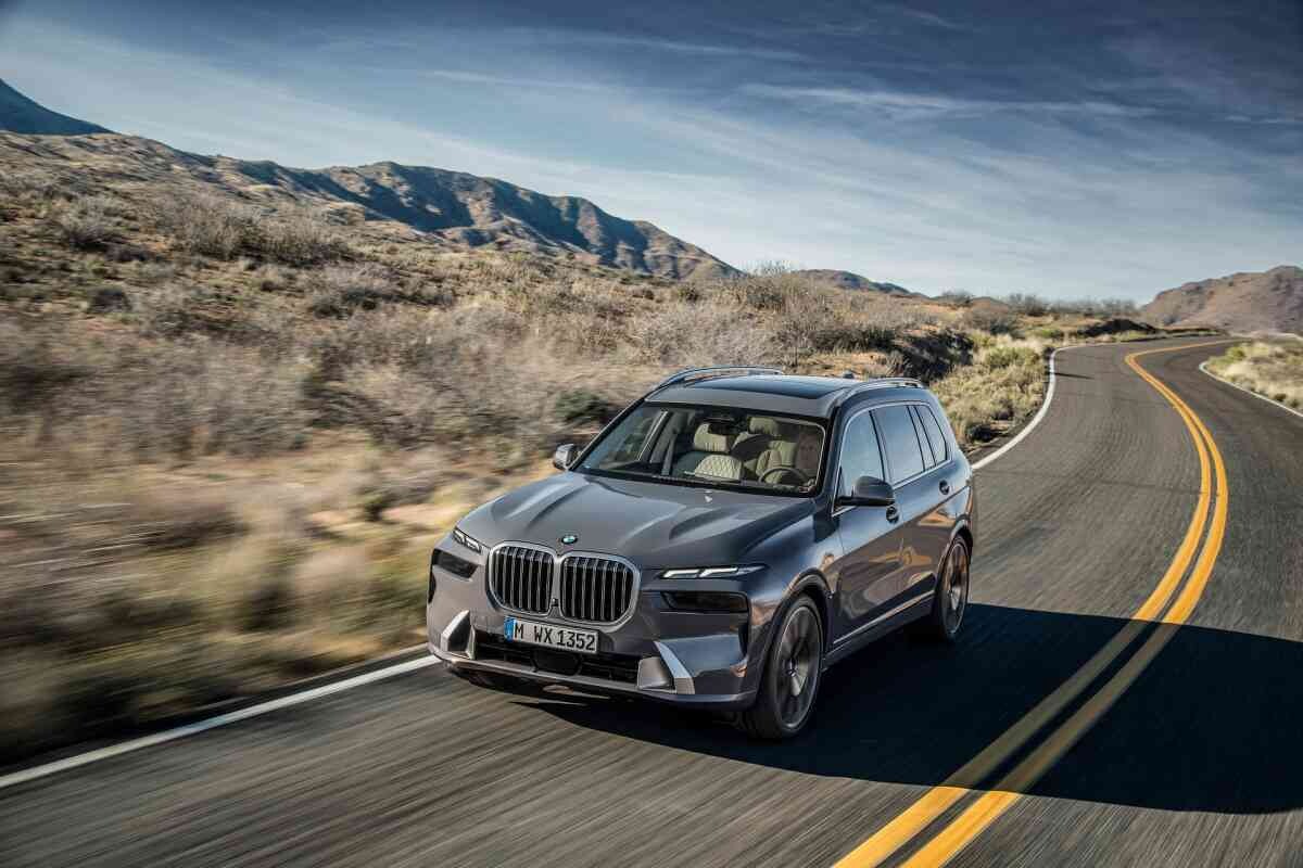 BMW X7 LCI (페이스리프트) 공개! (사진 많음)  이미지29