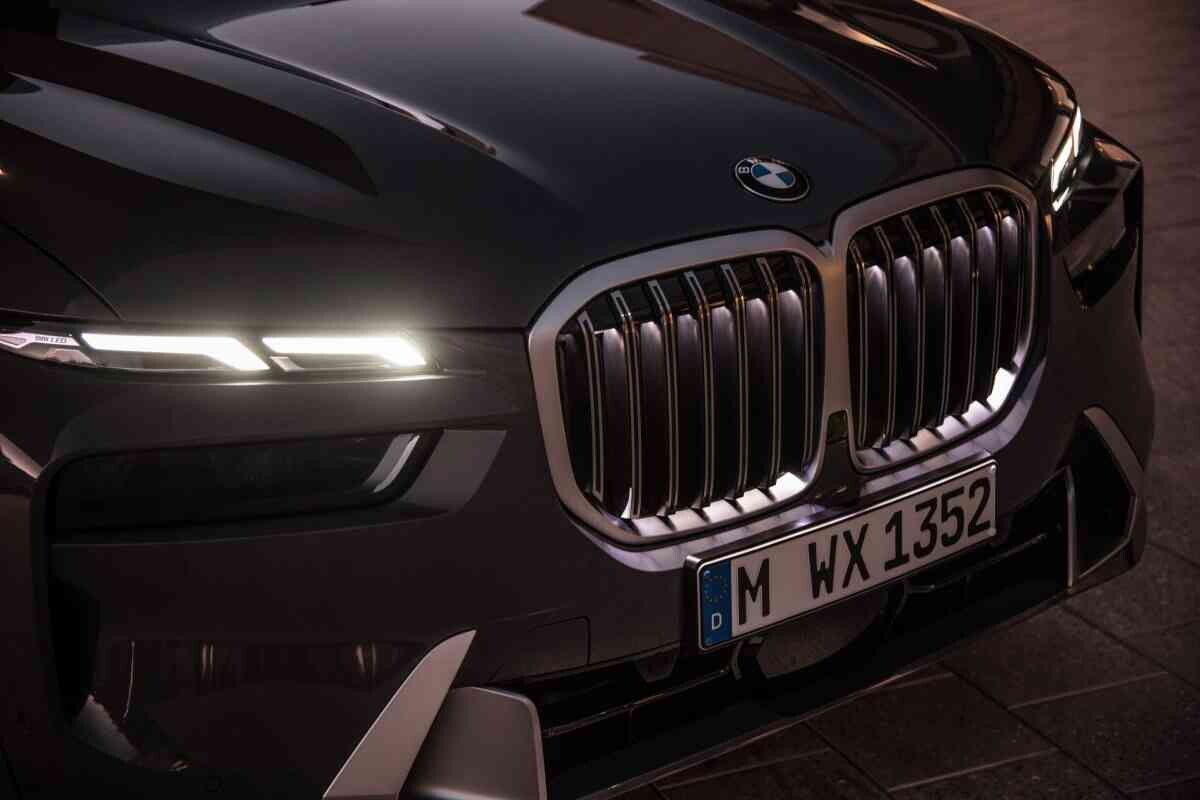 BMW X7 LCI (페이스리프트) 공개! (사진 많음)  이미지42