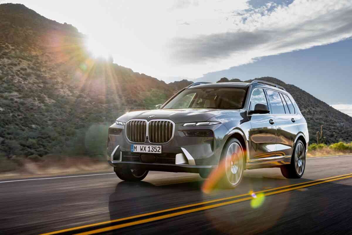 BMW X7 LCI (페이스리프트) 공개! (사진 많음)  이미지30
