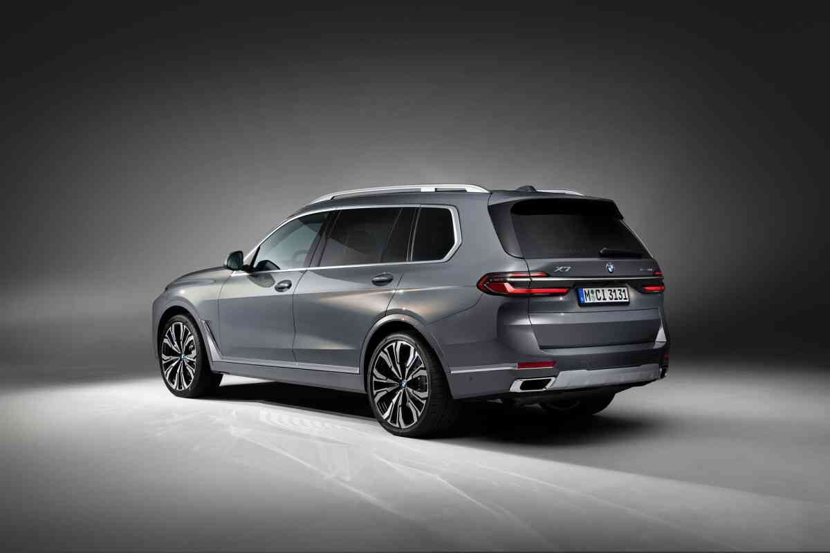 BMW X7 LCI (페이스리프트) 공개! (사진 많음)  이미지52