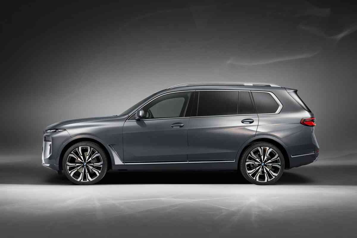 BMW X7 LCI (페이스리프트) 공개! (사진 많음)  이미지54
