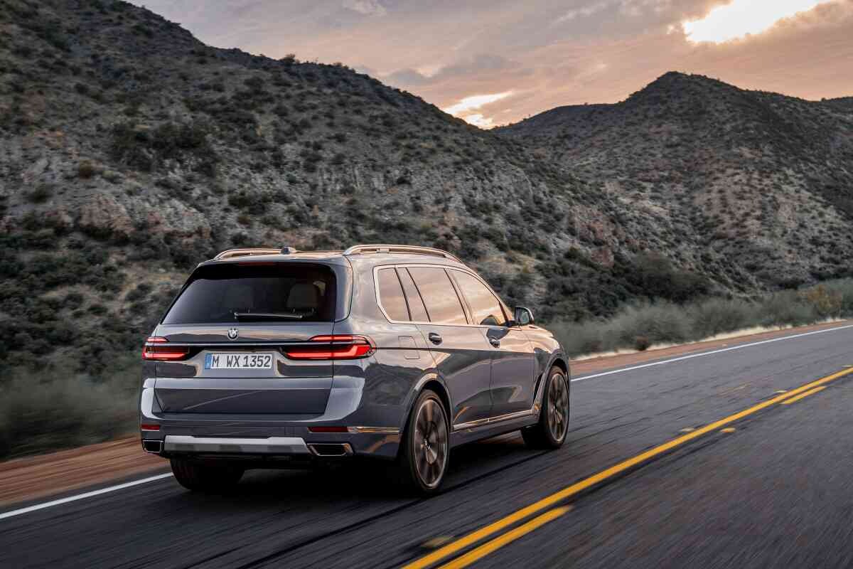 BMW X7 LCI (페이스리프트) 공개! (사진 많음)  이미지47