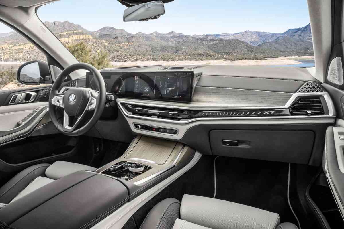 BMW X7 LCI (페이스리프트) 공개! (사진 많음)  이미지59