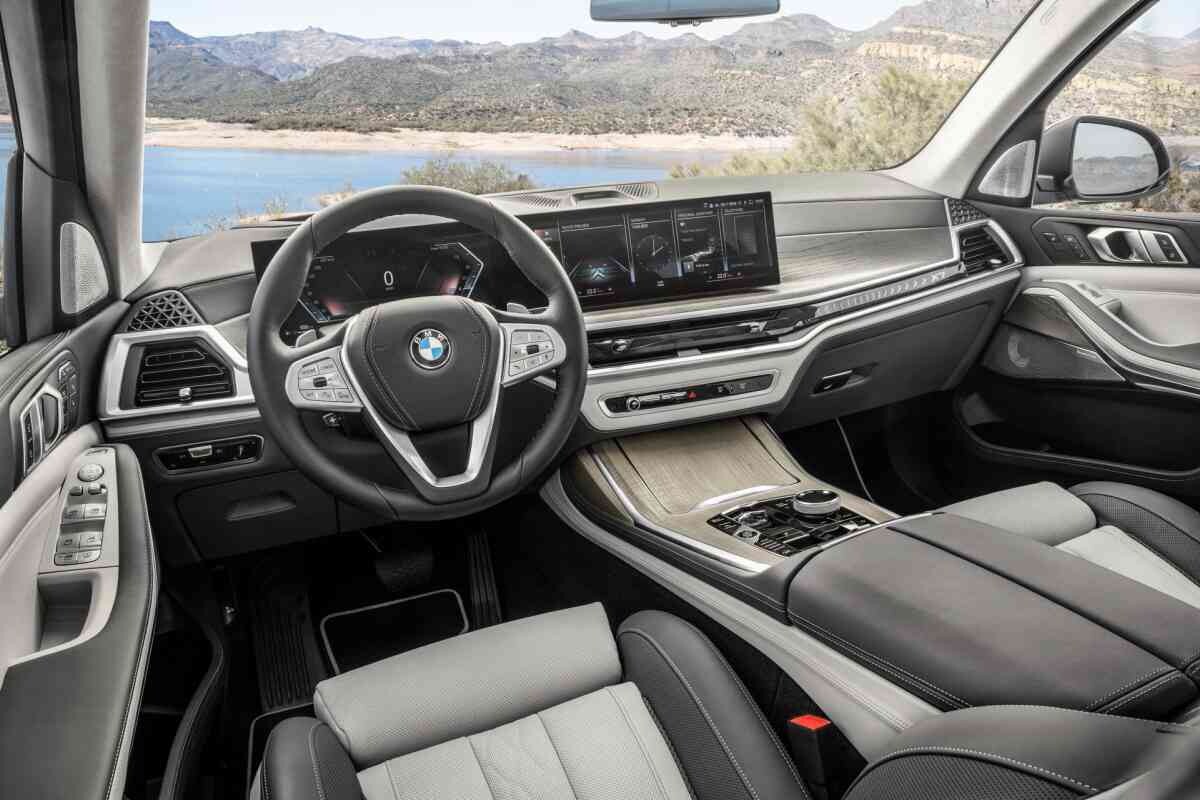 BMW X7 LCI (페이스리프트) 공개! (사진 많음)  이미지60