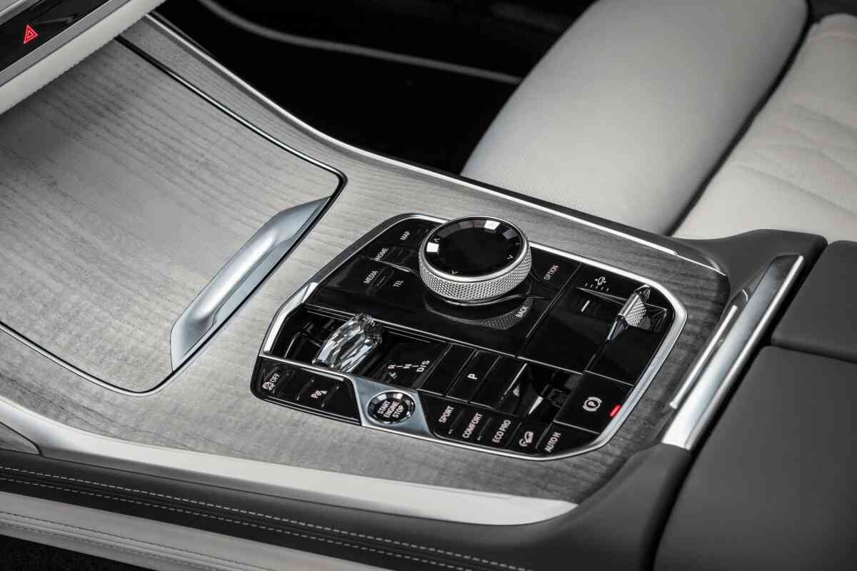 BMW X7 LCI (페이스리프트) 공개! (사진 많음)  이미지62