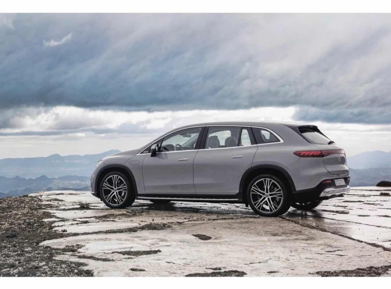 벤츠 EQS SUV 드디어 공개 되었습니다  이미지1