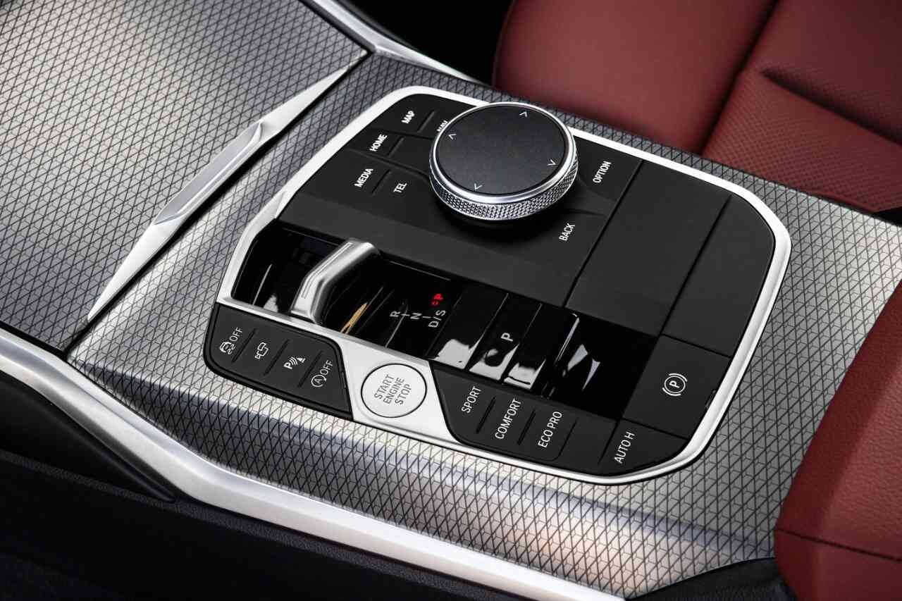 BMW 3시리즈 LCI 공개!  이미지29