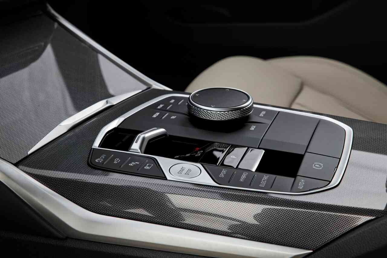BMW 3시리즈 LCI 공개!  이미지30