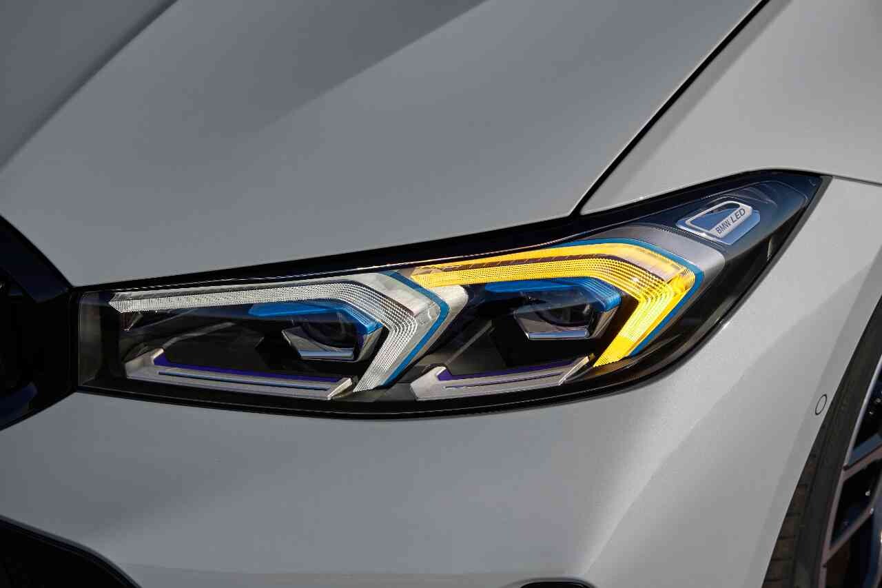 BMW 3시리즈 LCI 공개!  이미지16
