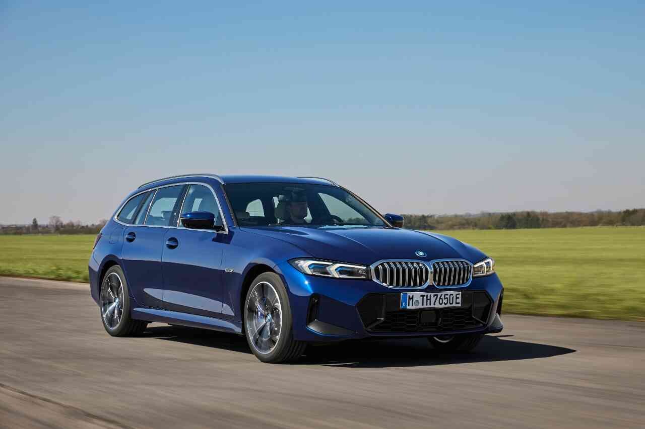 BMW 3시리즈 투어링 LCI 공개  이미지2