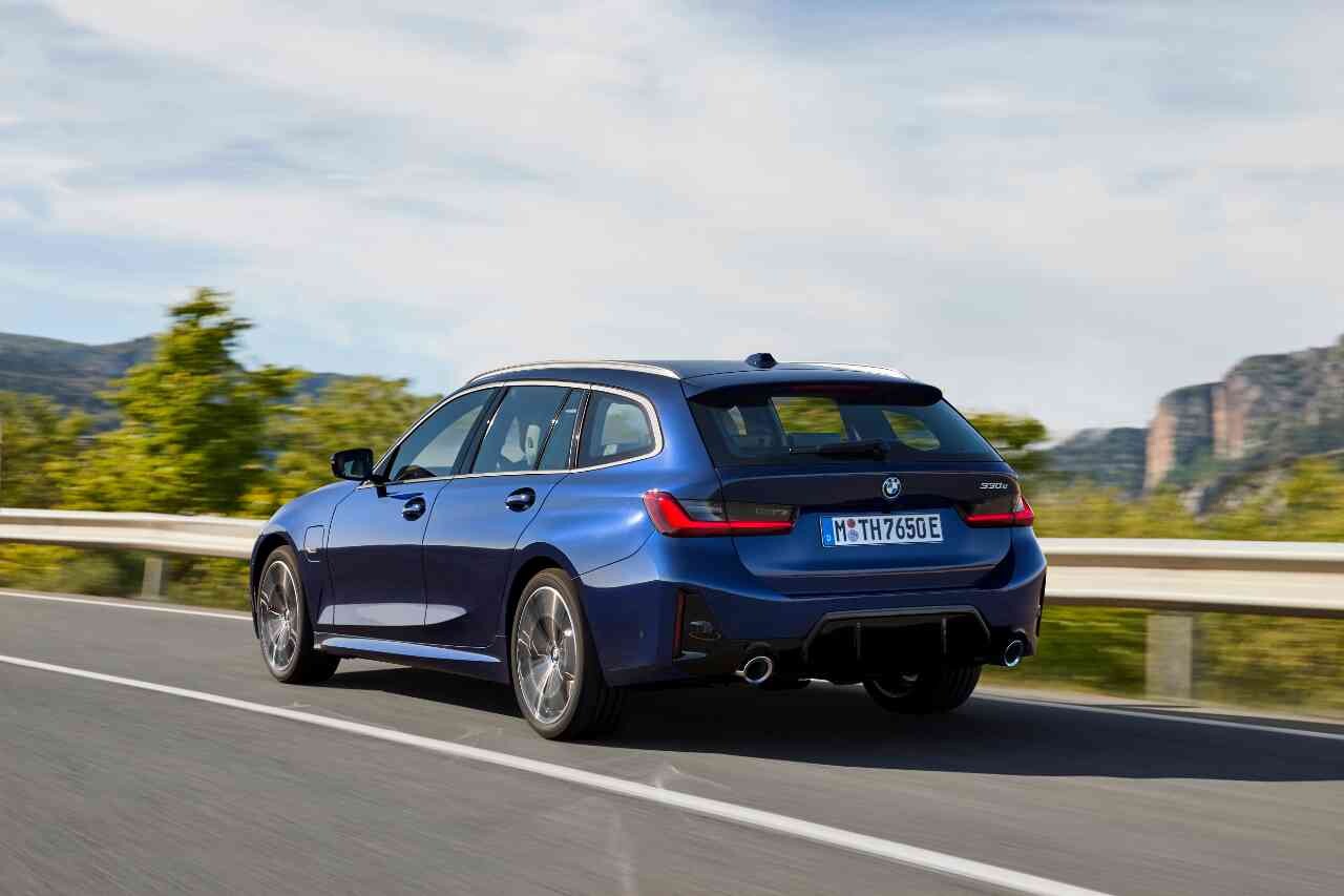 BMW 3시리즈 투어링 LCI 공개  이미지11
