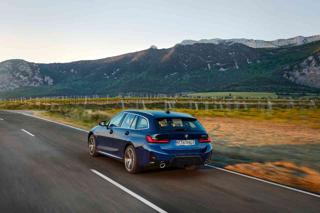 BMW 3시리즈 투어링 LCI 공개  이미지15