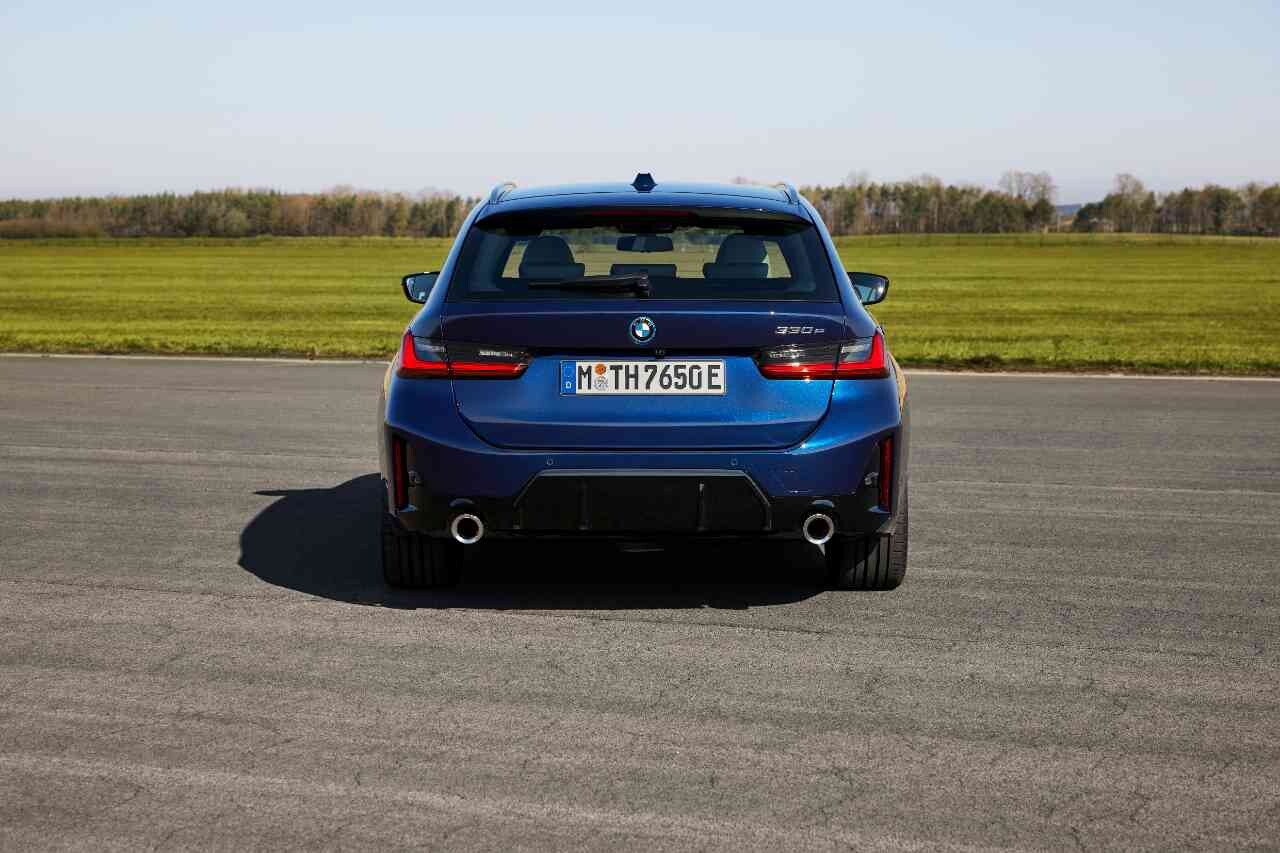 BMW 3시리즈 투어링 LCI 공개  이미지19