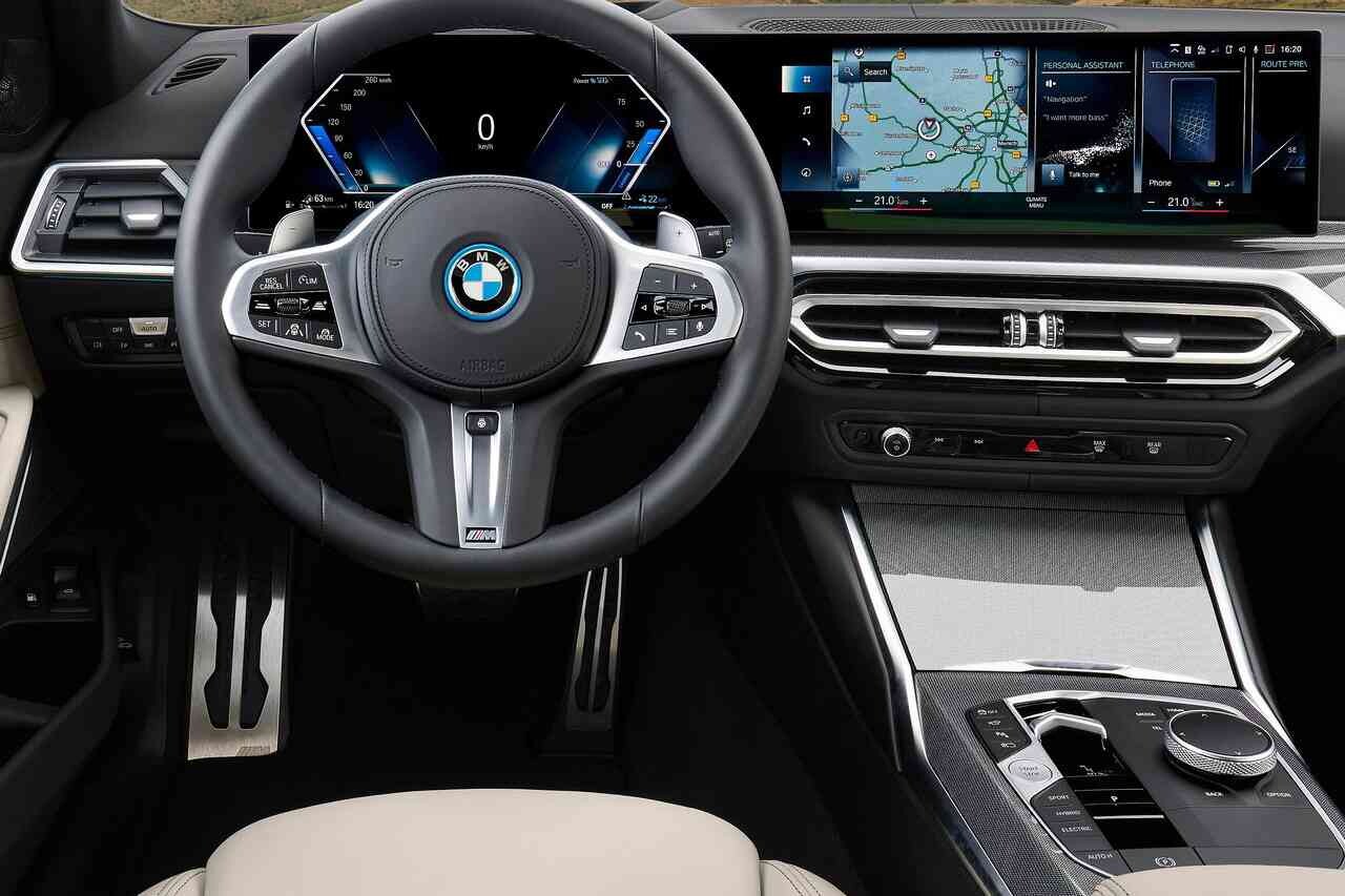 BMW 3시리즈 투어링 LCI 공개  이미지29