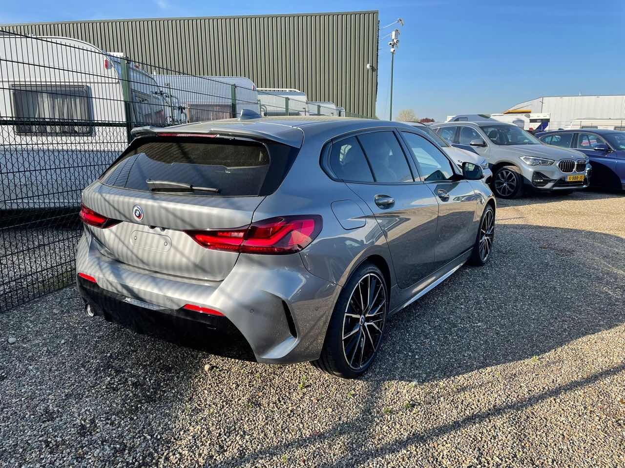 BMW 50주년 배지 적용 차량 리스트 이미지11