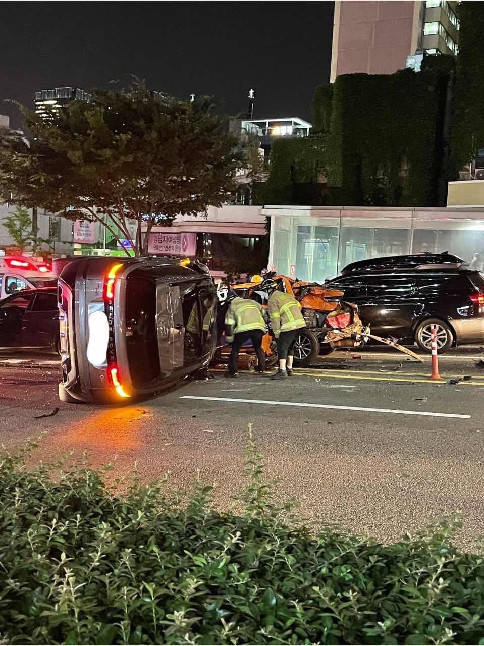 어제자 강남 언주역 10중추돌 현장사진 이미지9