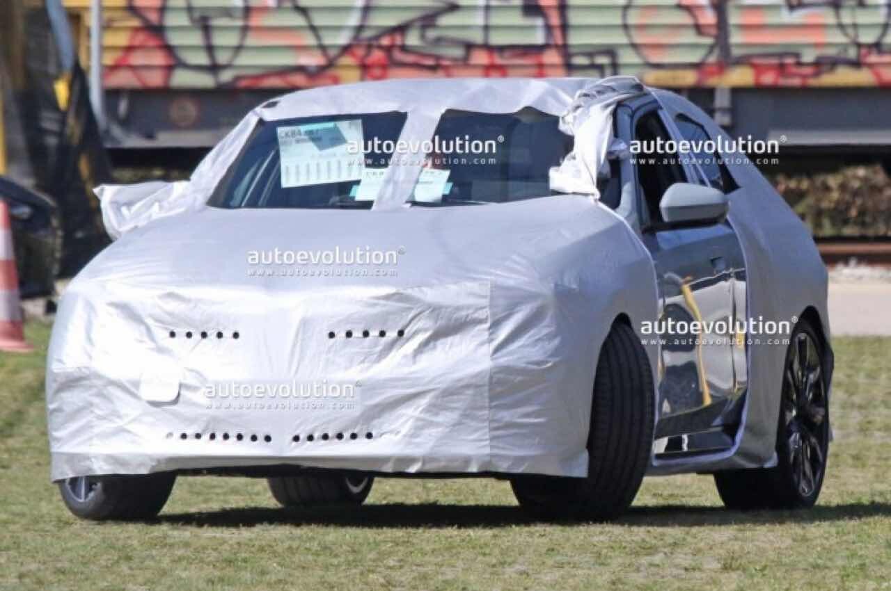 2024 BMW i5 M60 xDrive  게시글 썸네일