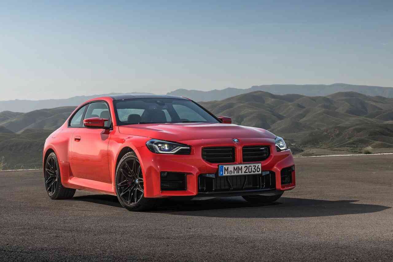 BMW의 마지막 순수 내연기관 차, 2023 M2 공개  게시글 썸네일