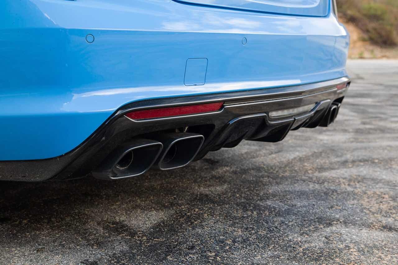 BMW M5를 잡으러 온 미국산 괴물 이미지7