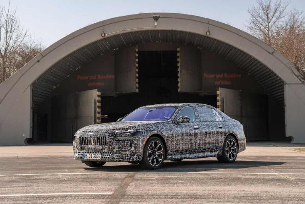 BMW 풀체인지 7시리즈 & i7 프로토 타입  게시글 썸네일