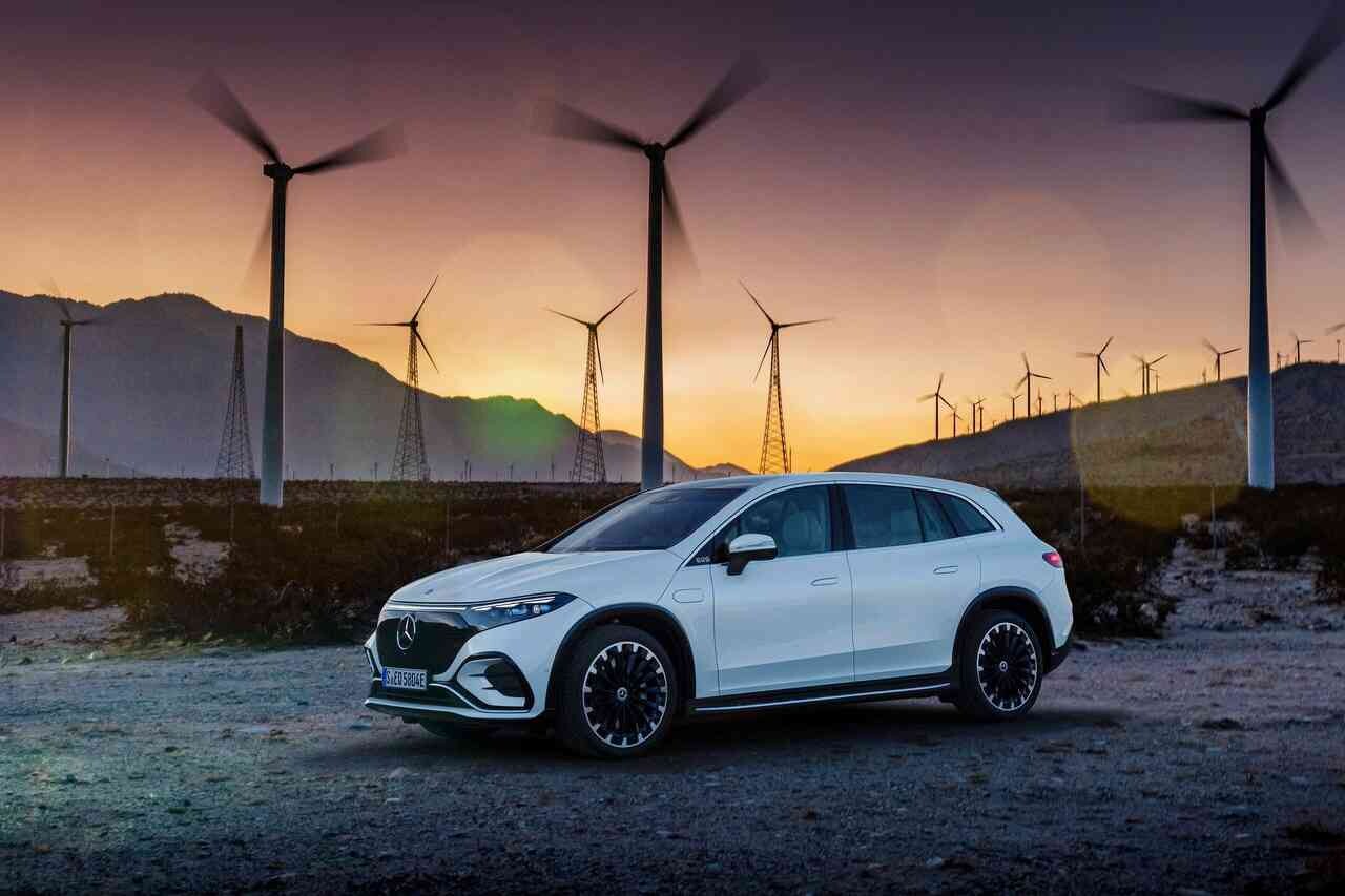 오호~ EQS SUV 나왔네요  게시글 썸네일