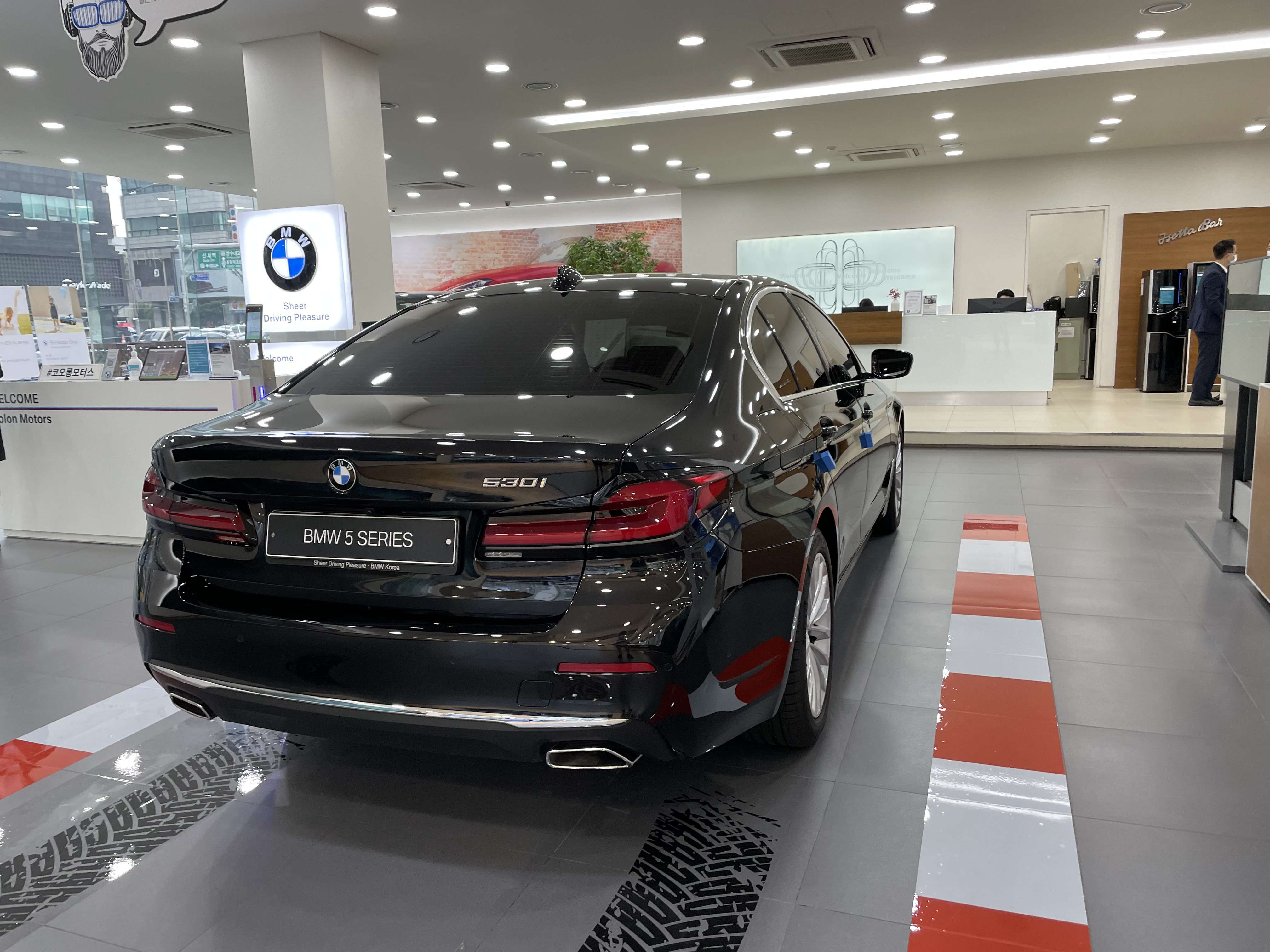 BMW 코오롱 강남전시장 방문기 게시글 썸네일