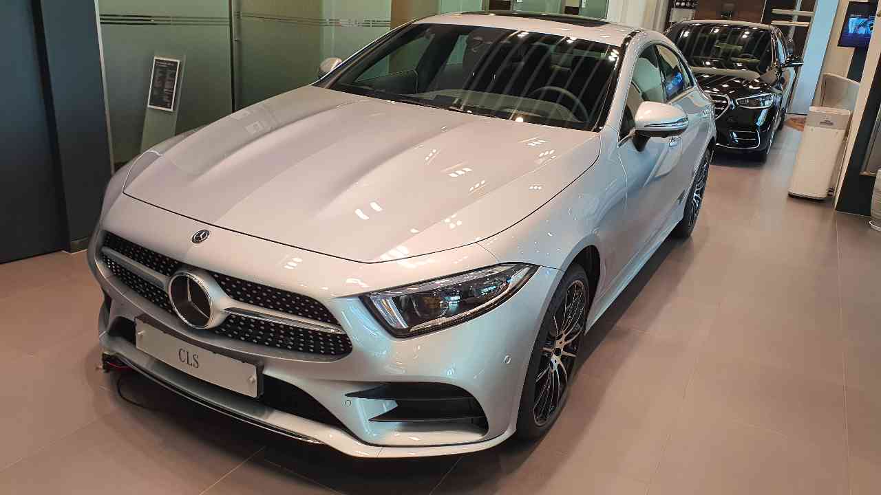 밥먹으러가다가 들렀는데 GLE450시승까지 했던 송도 벤츠. 게시글 썸네일