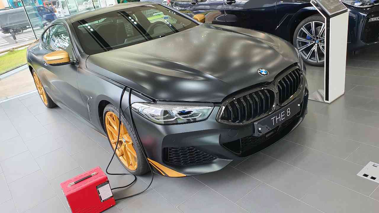 BMW 840i 골든썬더에디션 - 성수전시장 게시글 썸네일