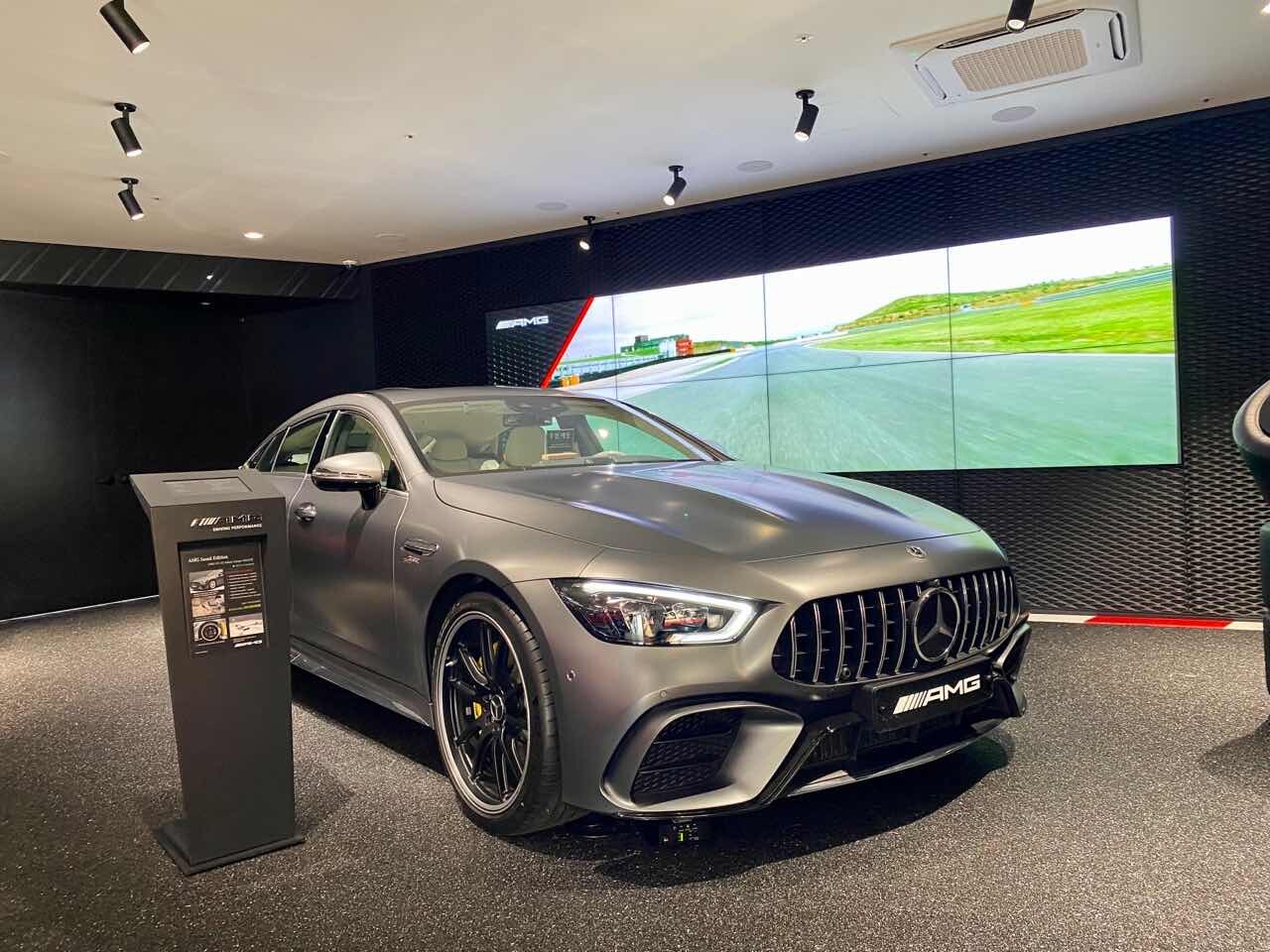 새로 오픈한 벤츠 AMG 전시장  이미지11