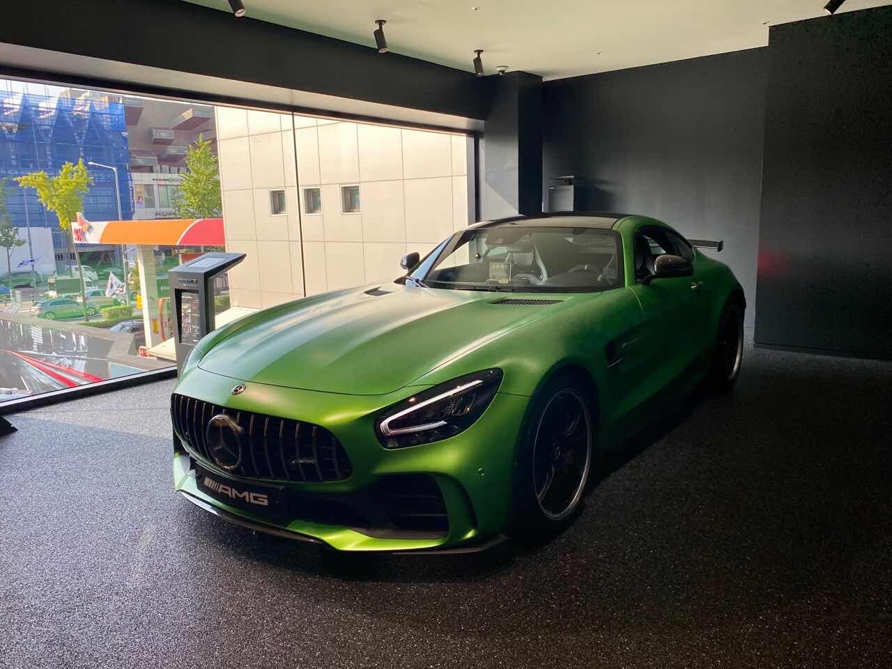 새로 오픈한 벤츠 AMG 전시장  이미지7