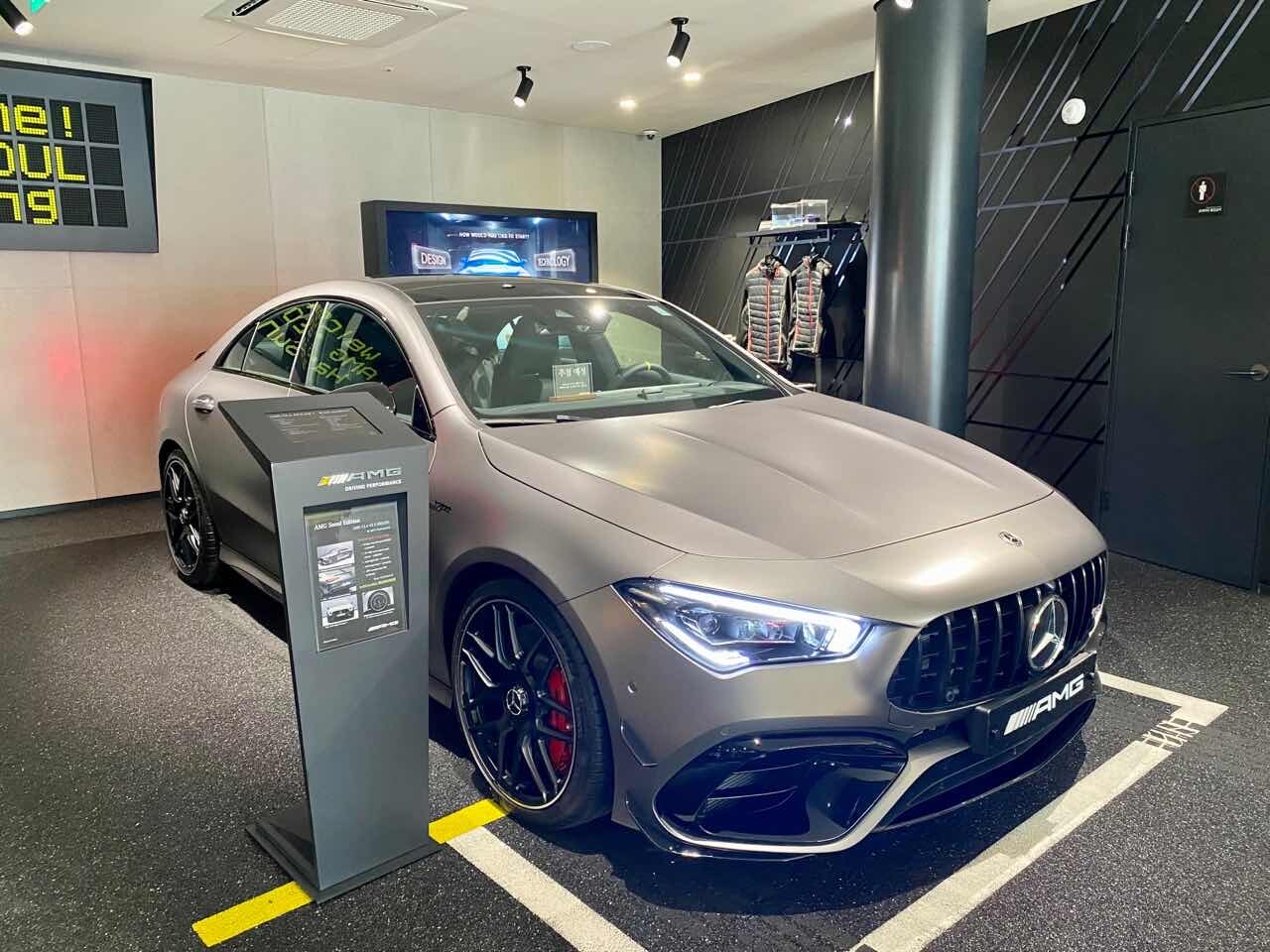 새로 오픈한 벤츠 AMG 전시장  이미지17