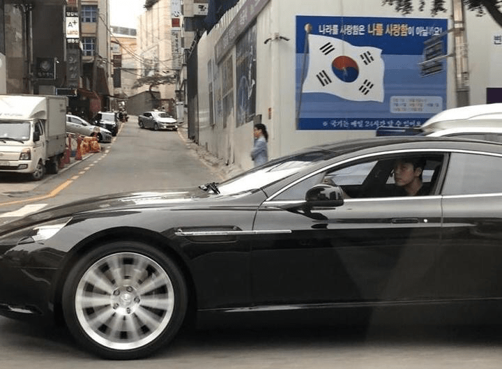 정우정 직찍! 근데 이거 무슨차에요?? 게시글 썸네일