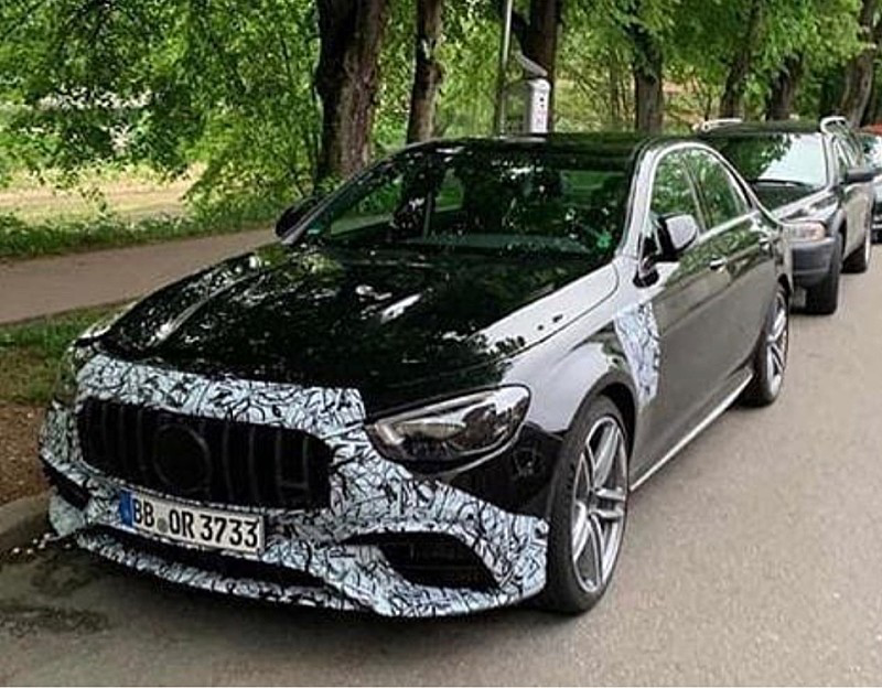 신형 벤츠 AMG E63 테스트카  게시글 썸네일