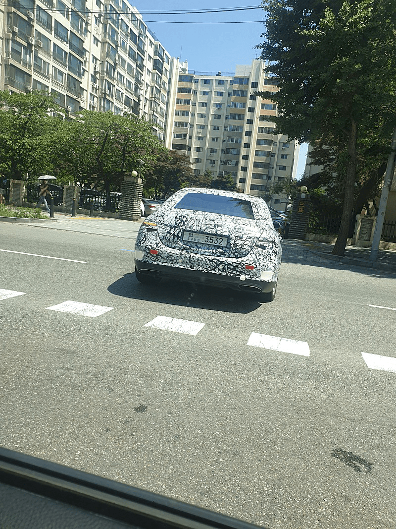 S클래스 테스트카 생각보다 국내에서 자주 목격 이미지1