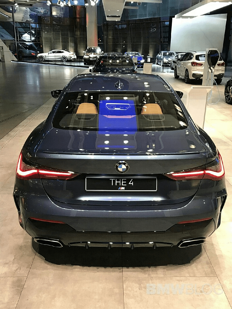Bmw M440i 전시장 실사  이미지1