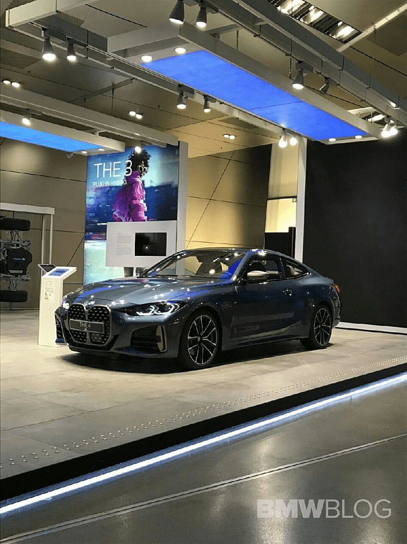 Bmw M440i 전시장 실사  이미지2