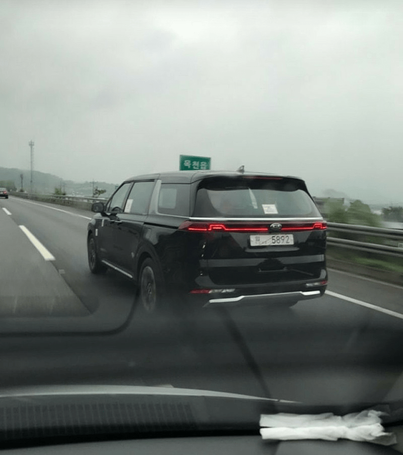 카니발 신형 실사진  이미지4