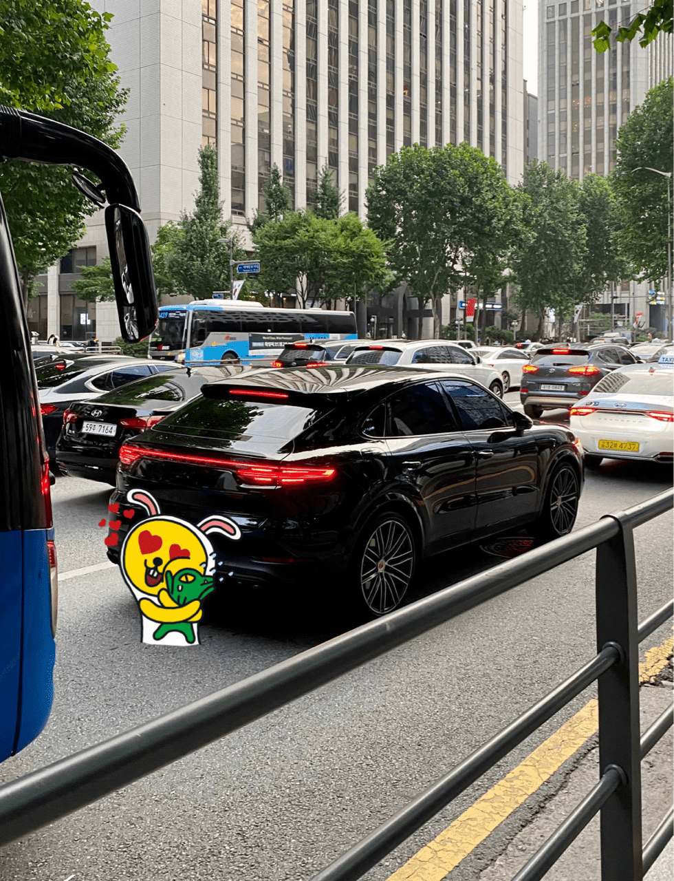 님들 이거 무슨 차에요?? 게시글 썸네일