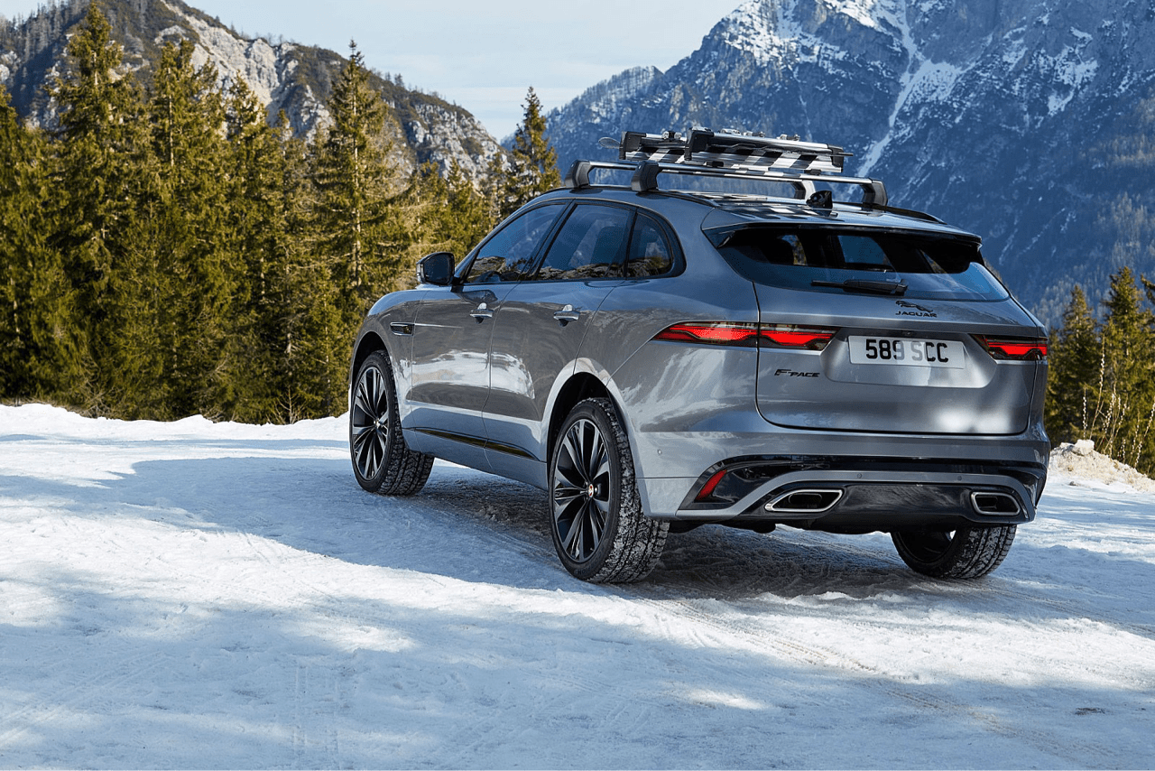 재규어 F-PACE 페이스리프트 공개 (사진 많음)  이미지4