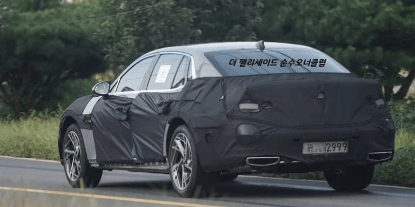 제네시스 G90 풀체인지 포착 되었습니다. 이미지1