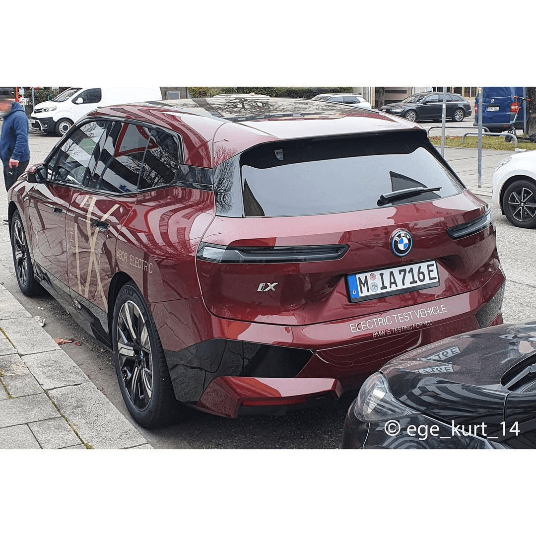 BMW iX 실제로 보면.. 이미지1
