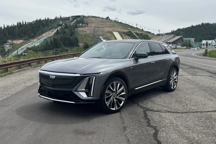 2023 캐딜락 리릭 450e 게시글 썸네일