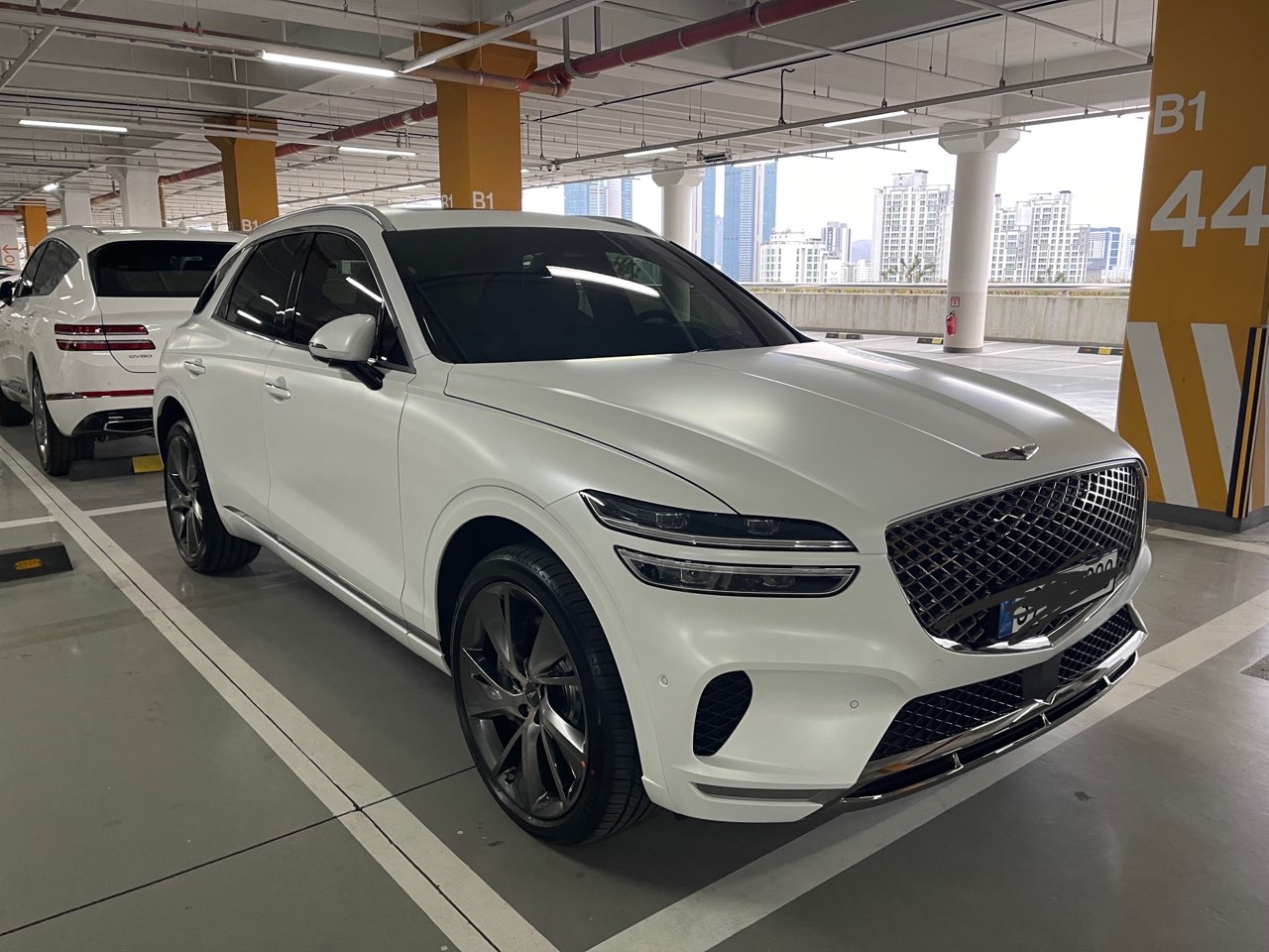 제네시스 GV70 가솔린 2.5 터보 2WD 파퓰러 II 패키지 썸네일 이미지