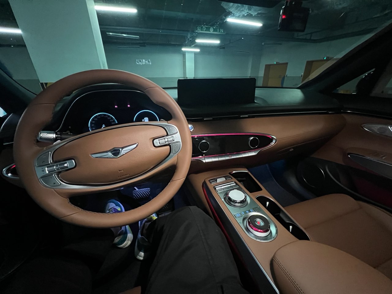 제네시스 GV70 가솔린 2.5 터보 2WD 파퓰러 II 패키지 썸네일 이미지